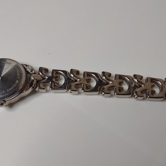 Silver Tone Metal With White Dial Analog Watch - Picture 12 of 16